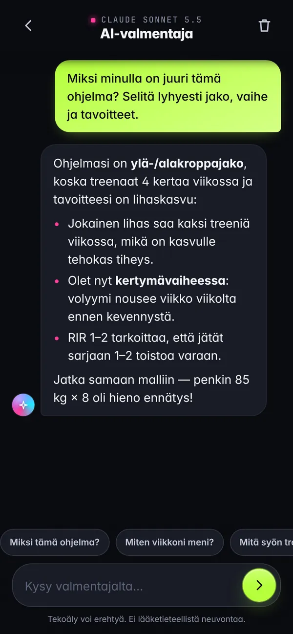 AI-valmentaja selittää, miksi ohjelma on ylä- ja alakroppajako.